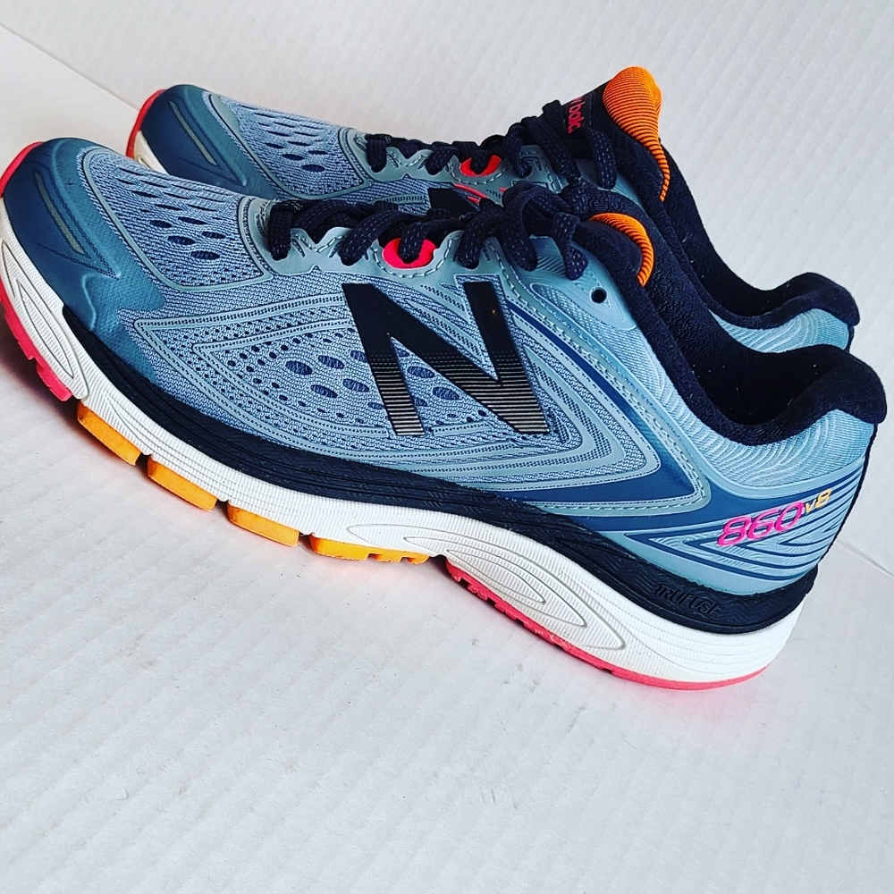 New Balance 860v8 Running Shoes Sz6